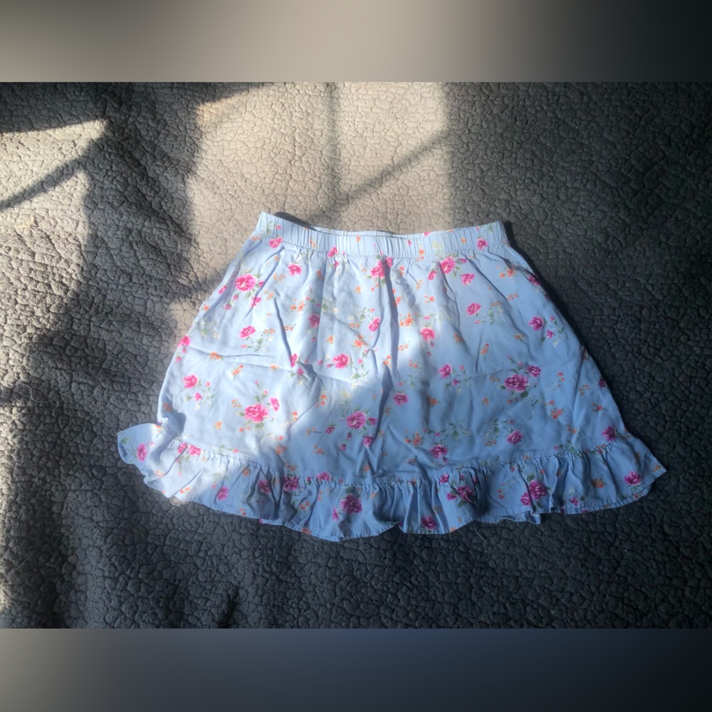 Short skirt.
